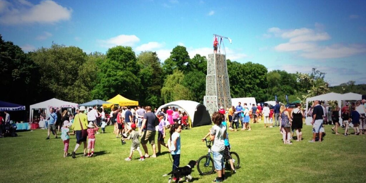 Pangbourne Parish Council banner