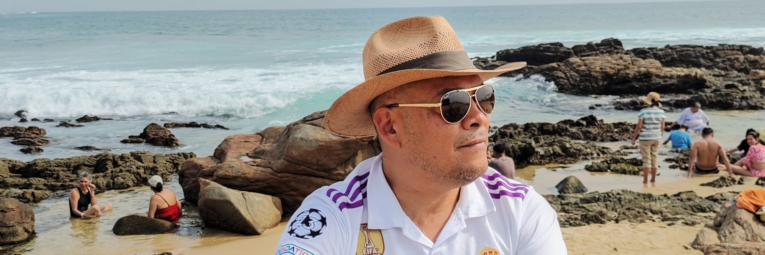 snoopyducati's profile banner image