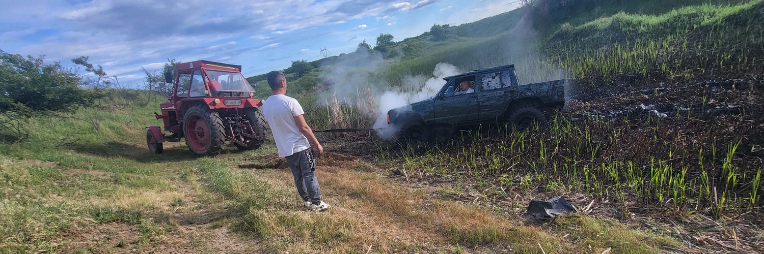 Kitty 🇭🇺🇷🇴 banner