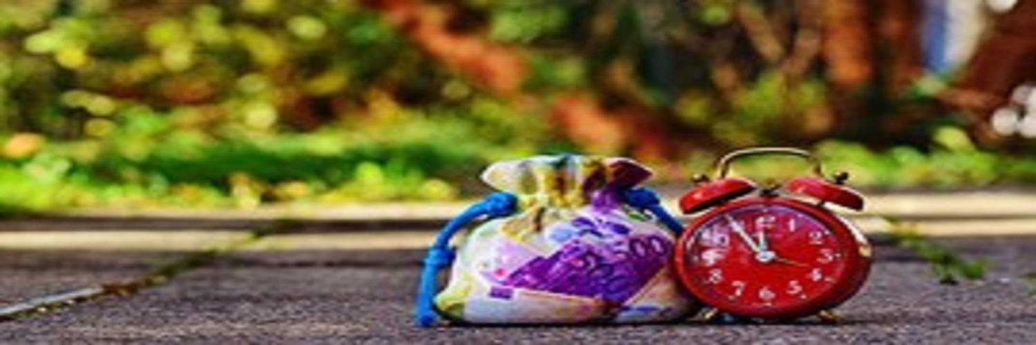 ami7na's profile banner image