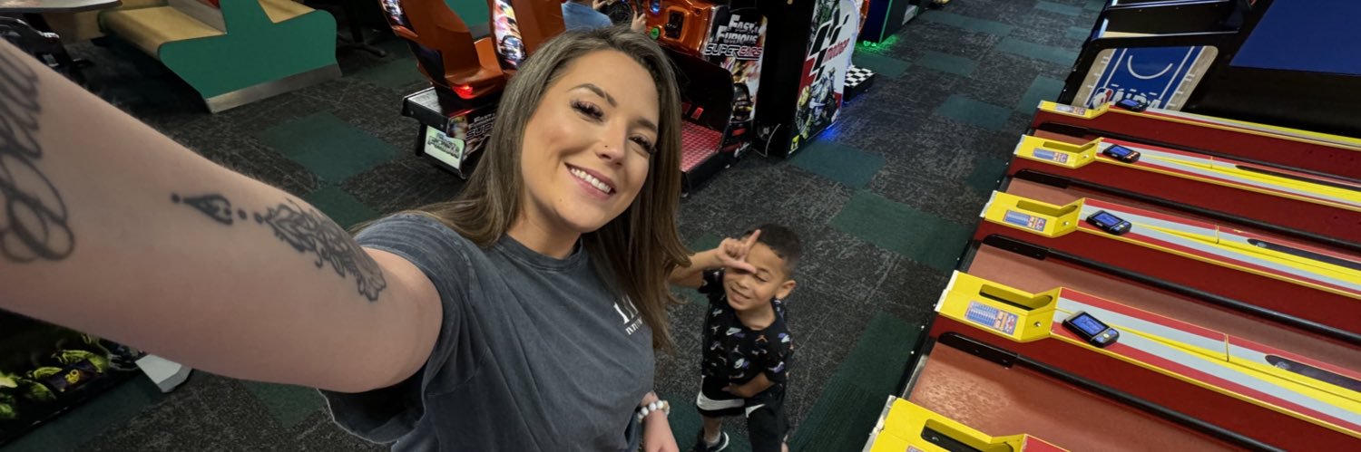 Lovee_Lexiss's profile banner image