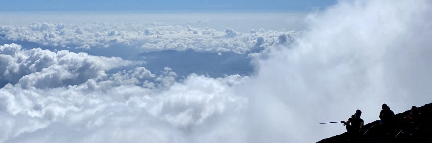 Laucilos's profile banner image