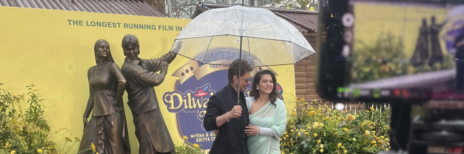 Sadia Khan سعدية خان banner