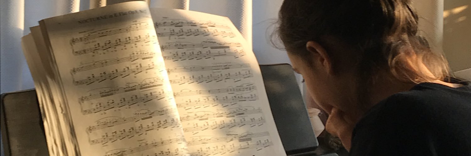 Gurlucia's profile banner image