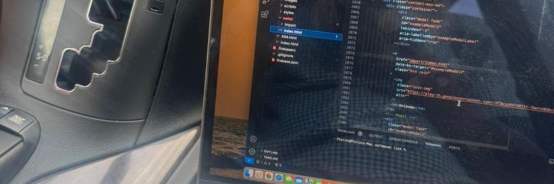 Original GeeB banner