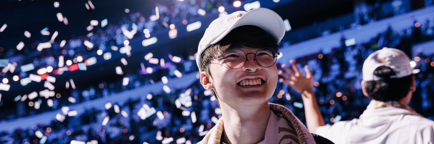 vi 🐧 banner