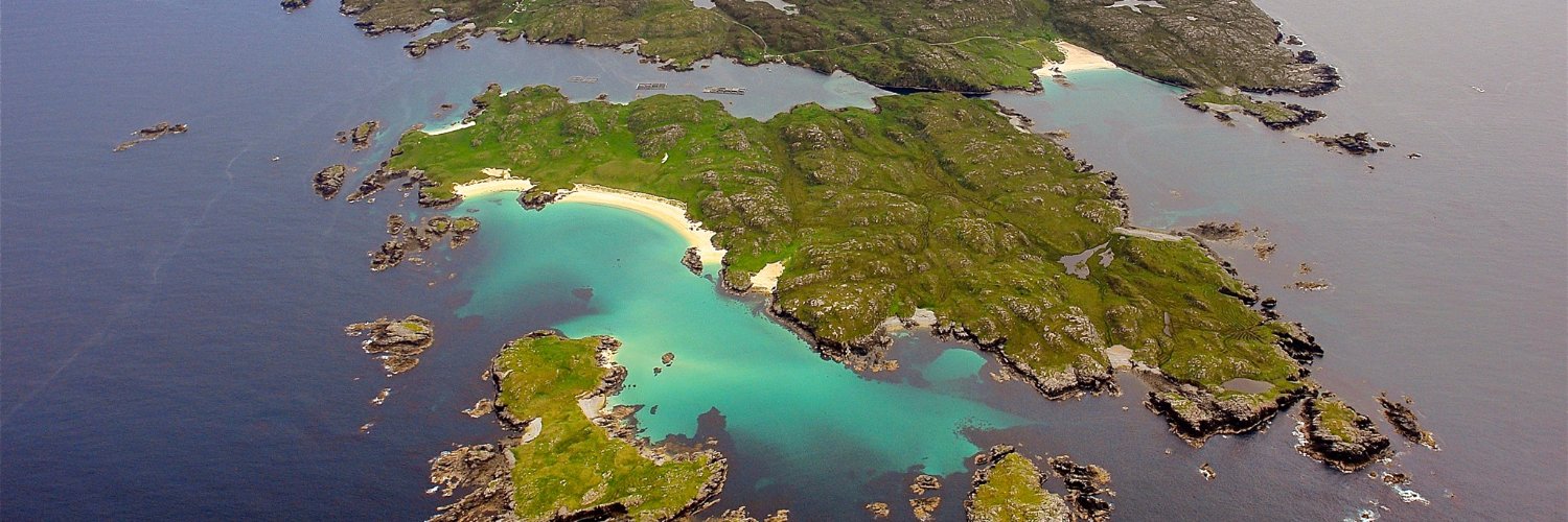 Angaidh an Dòmhnallaich - Angus MacDonald banner