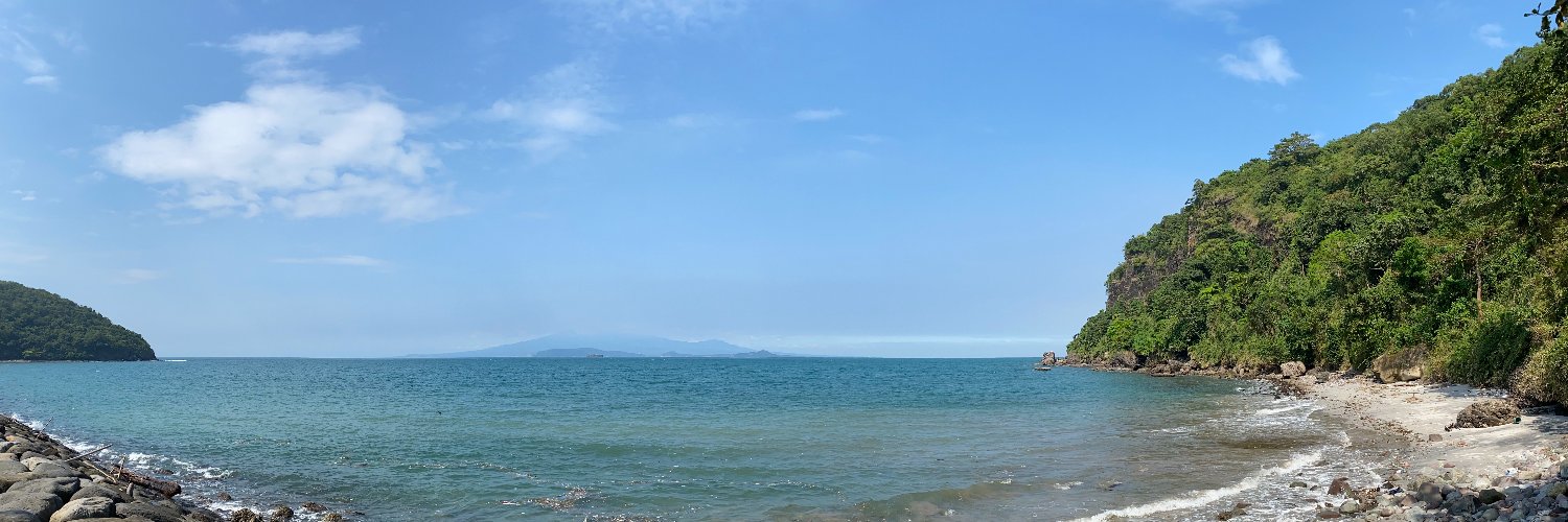 🅳🅰🆅🅸🅳 🅷🅾🅻🅼🅴🆂 banner