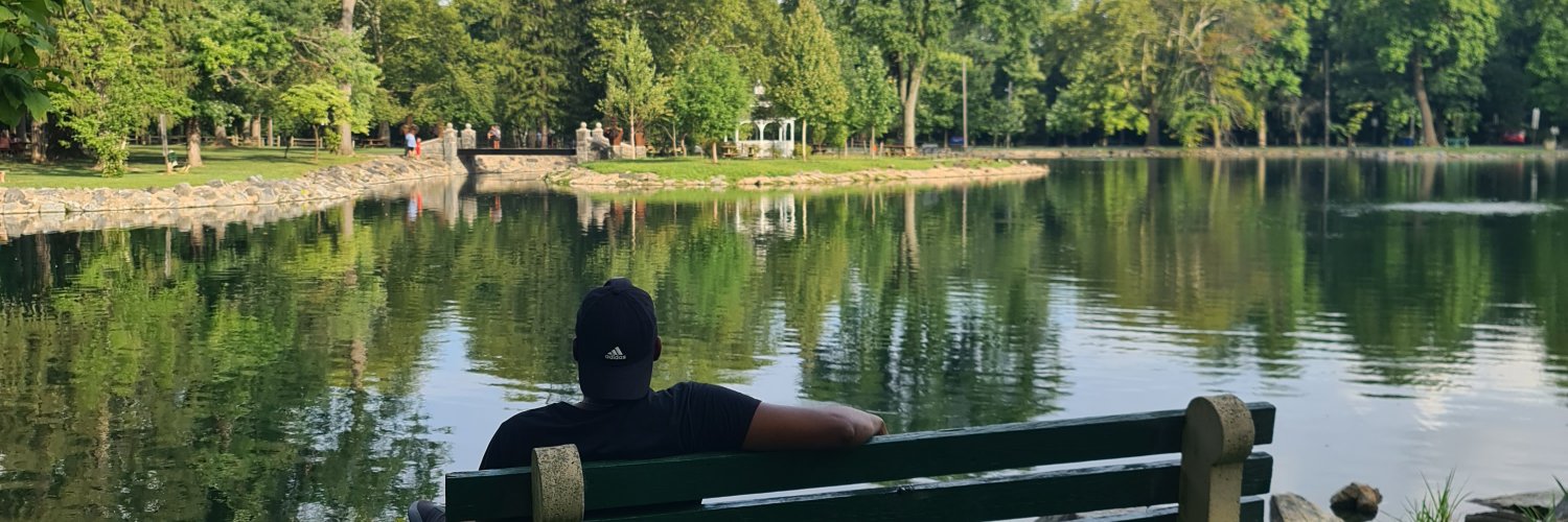 frankiki01's profile banner image