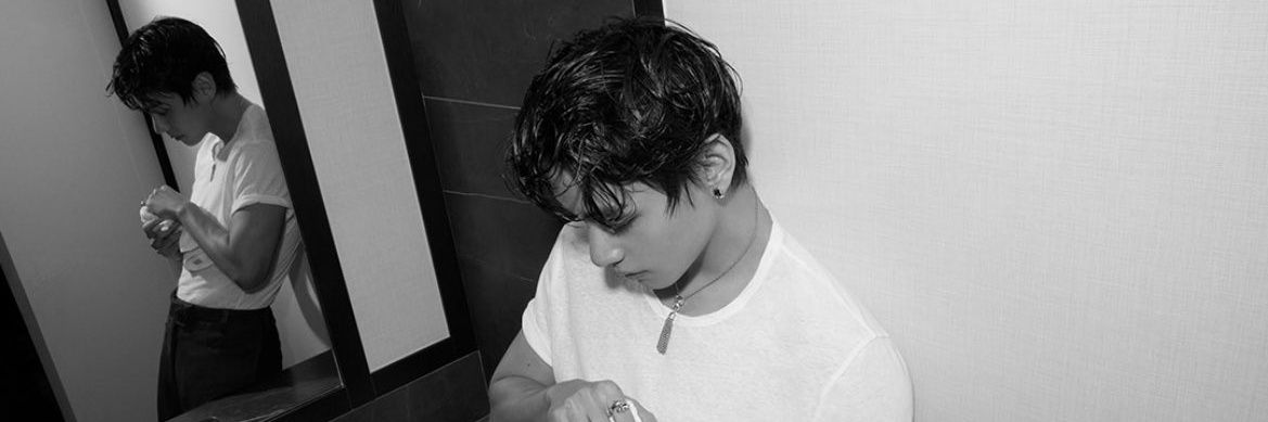 Goras thinking. banner