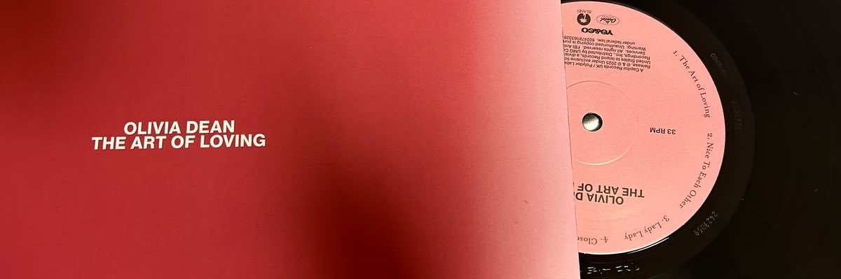 whoosjuli's profile banner image