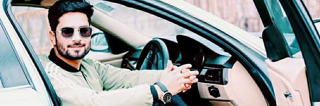 abidbhat505's profile banner image