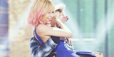 kimmh_b's profile banner image