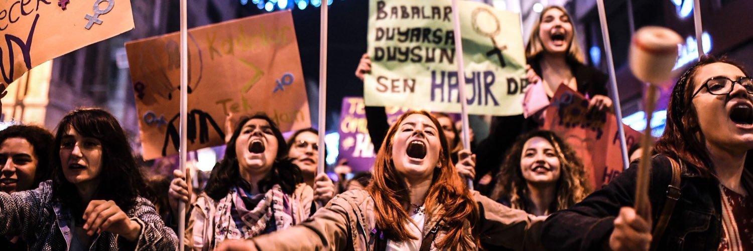 byzozsi's profile banner image