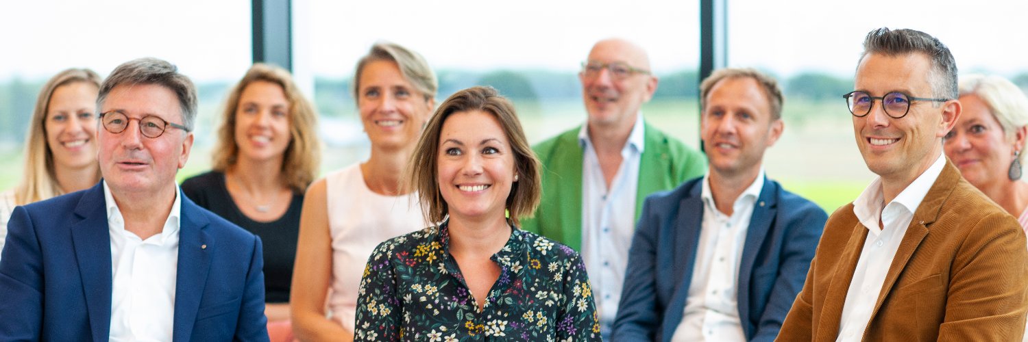 dehanze's profile banner image