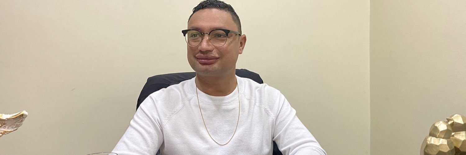 LEANDRO DOMINGUEZ banner