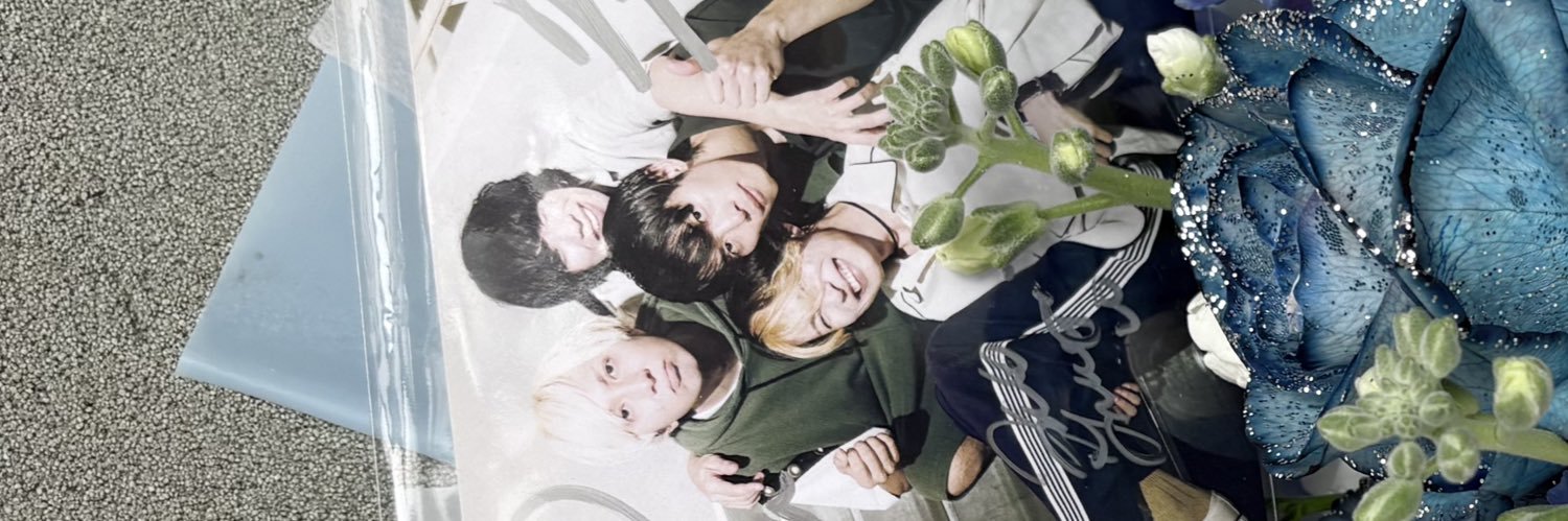___119121's profile banner image