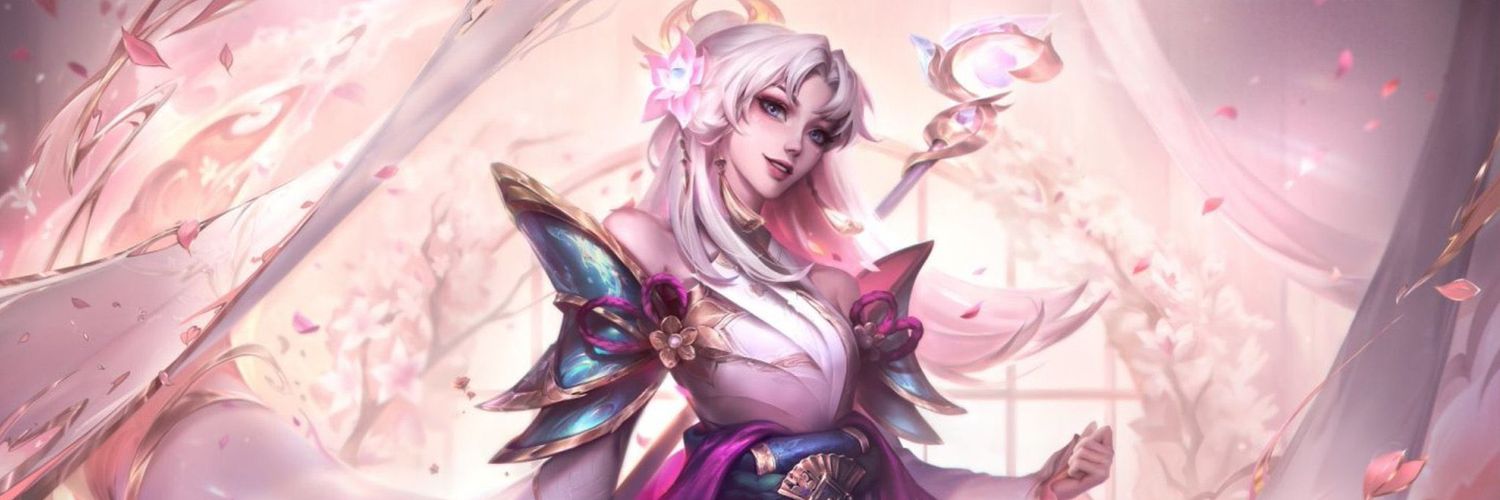 lux banner