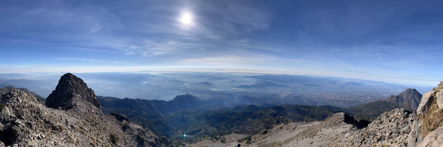 Néstor Carvajal banner