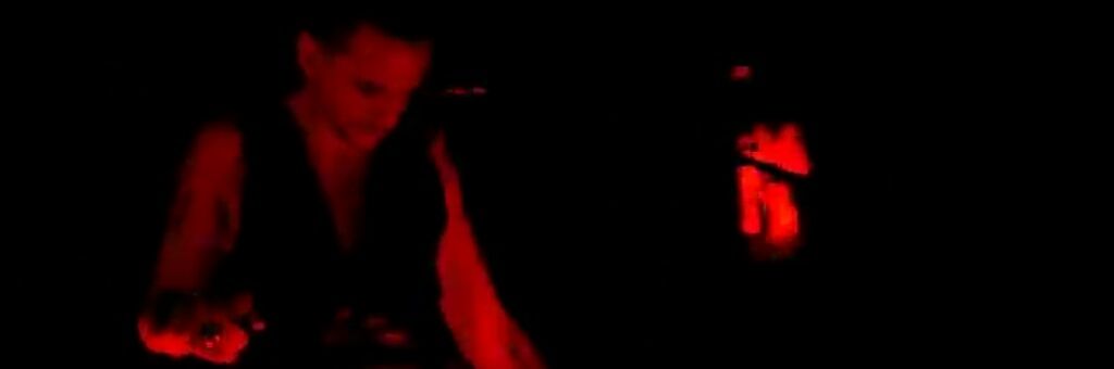 WaveAtTheTrain banner