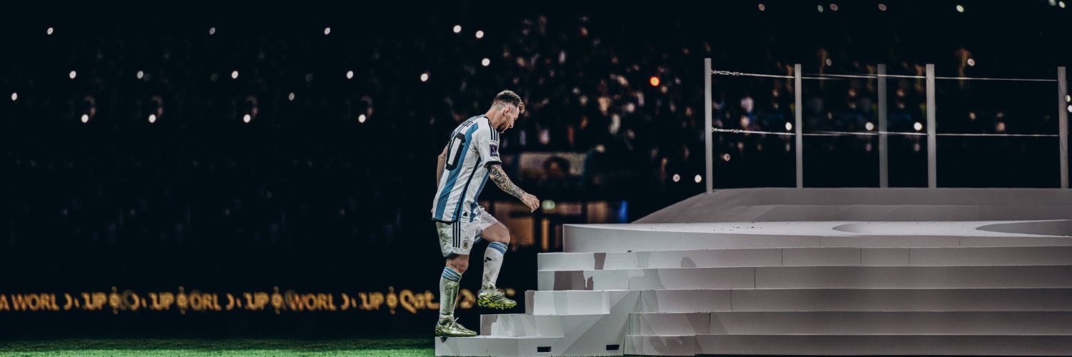 MaxiReinoso's profile banner image