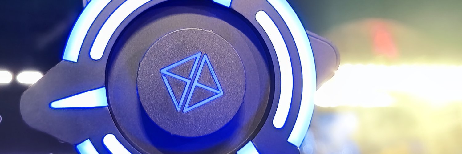 rosechua's profile banner image