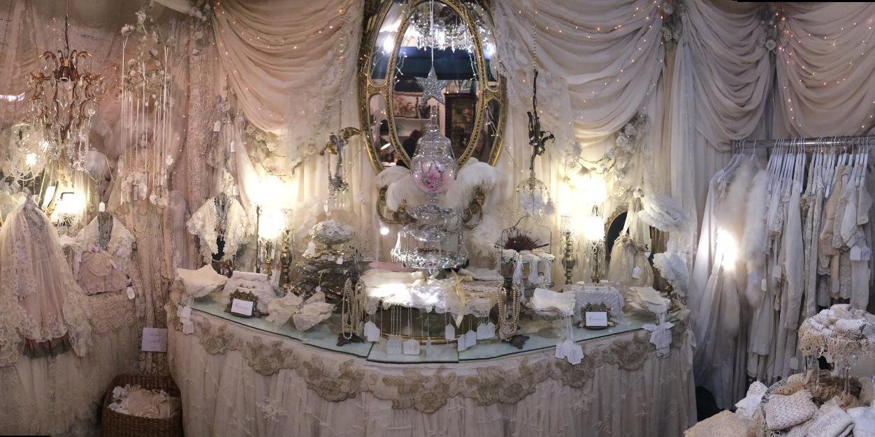 Sheelin Lace London banner