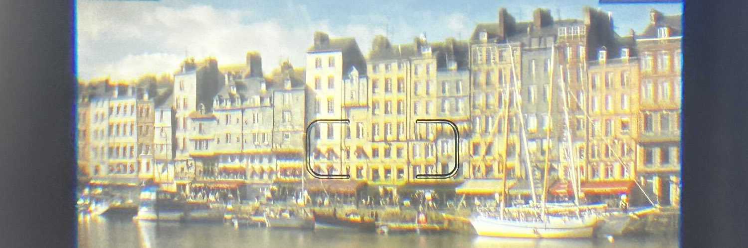툠's banner