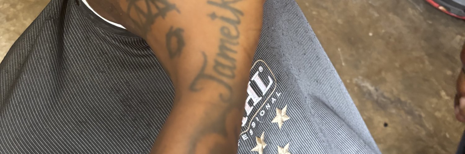 d's banner
