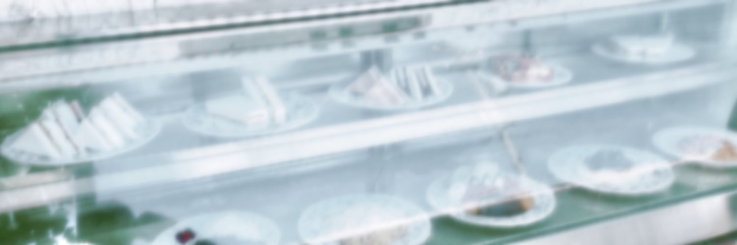 ︎︎よも's banner