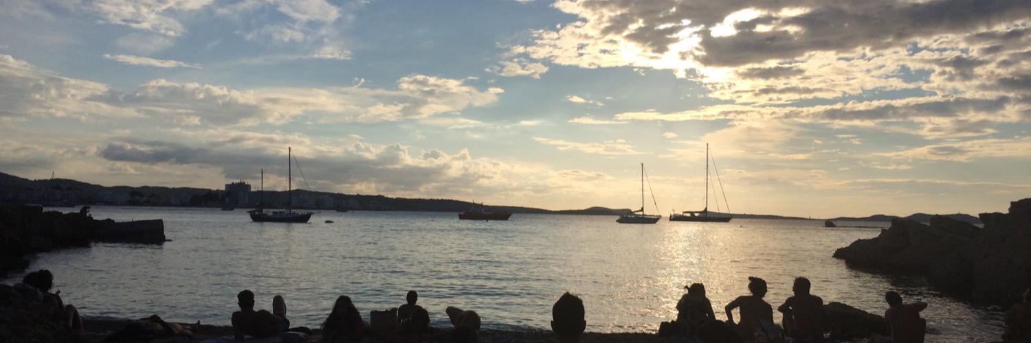 yeahamelia's profile banner image