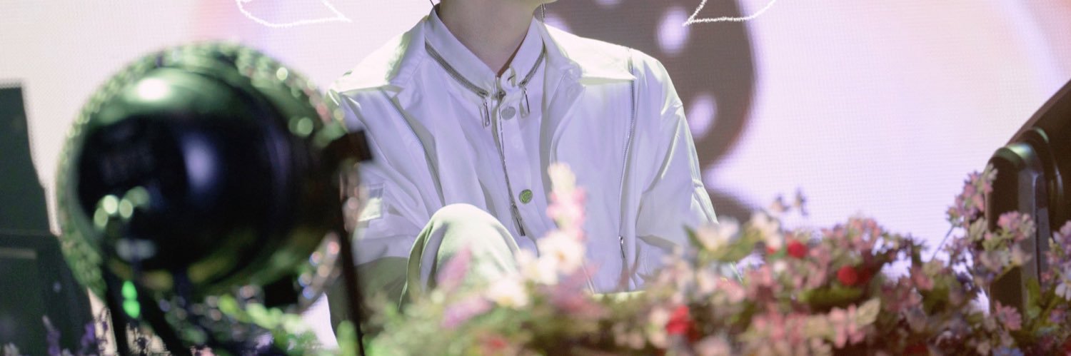 1or25_s's profile banner image