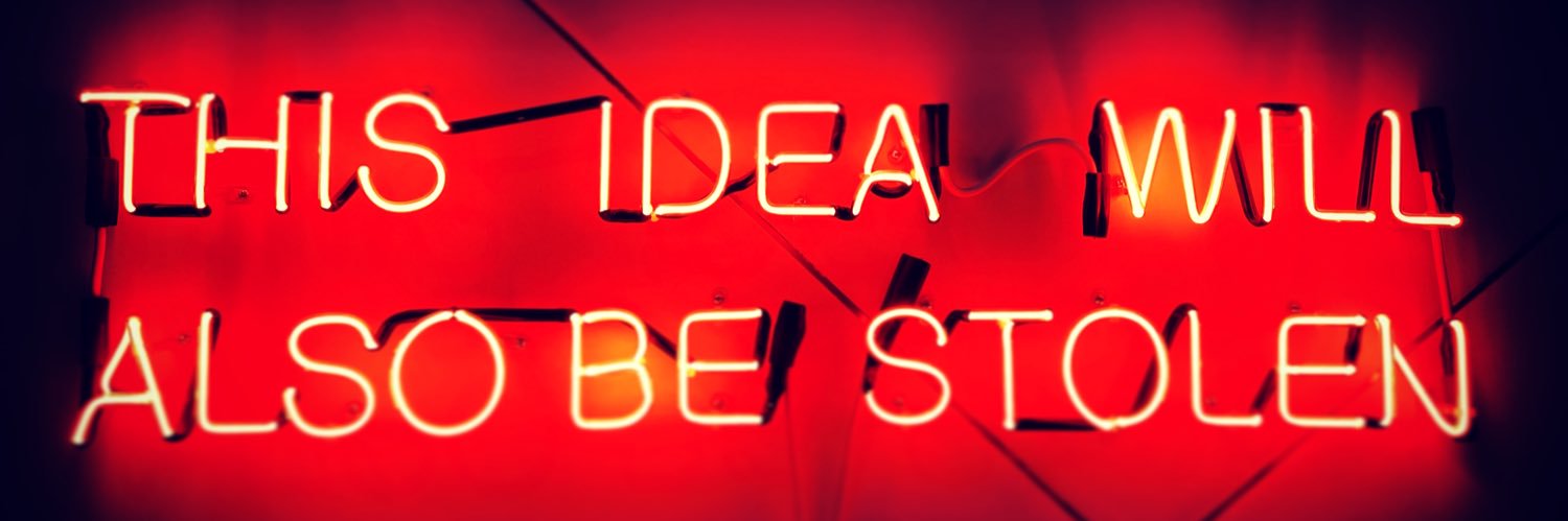 Andre Mazeron banner