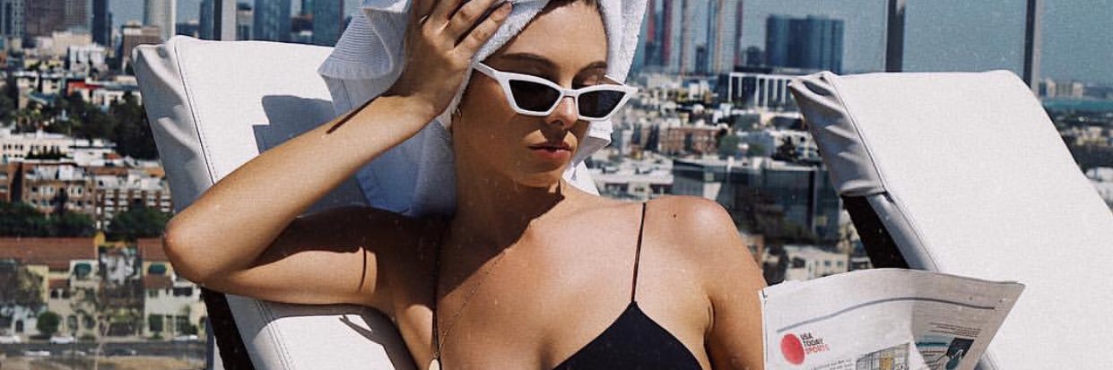 reviewerrrr's profile banner image