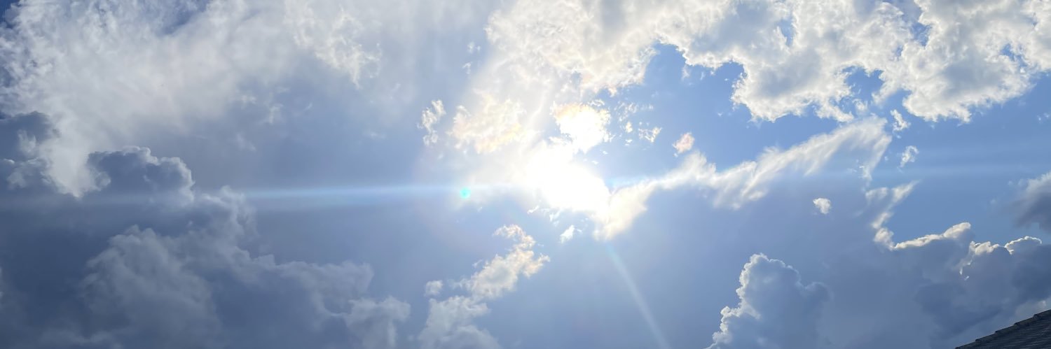 e_villaaa's profile banner image