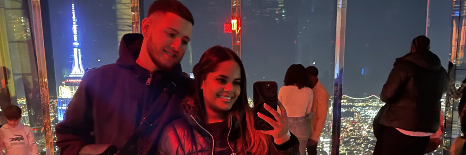 curlybebee's profile banner image