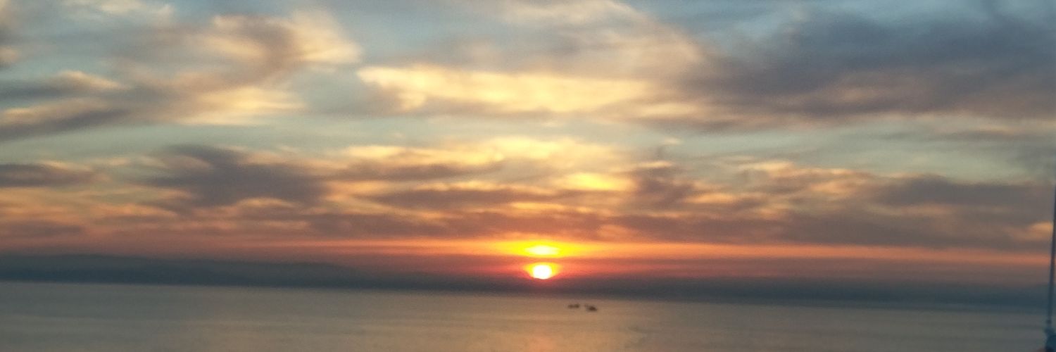 MoM00N's profile banner image