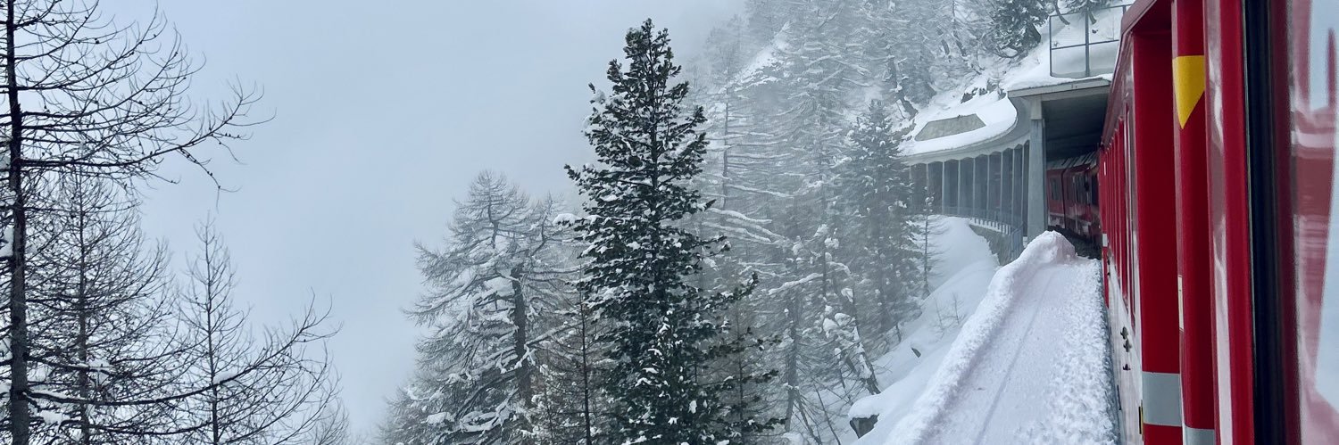 yefrncsc's profile banner image