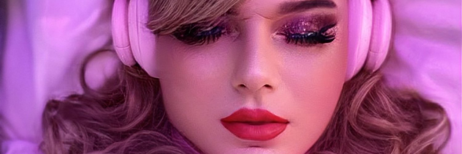 sissycharlottew's profile banner image