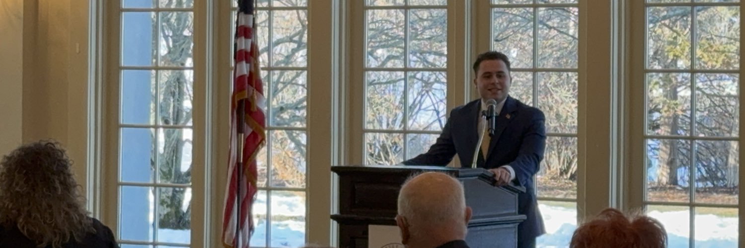 Daniel Urgo banner