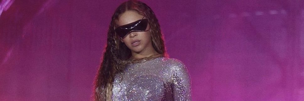 jayson tatum’s sidepiece banner