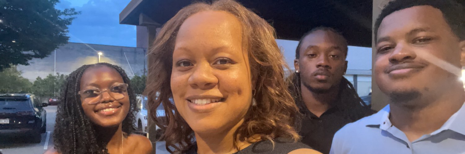 mrsrthomas's profile banner image