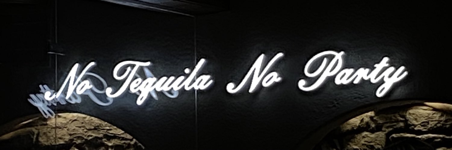 maggiejunee's profile banner image