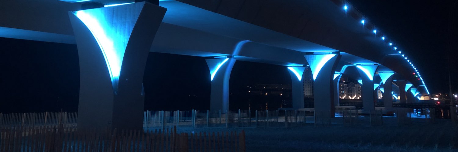 8 to 5 stride banner