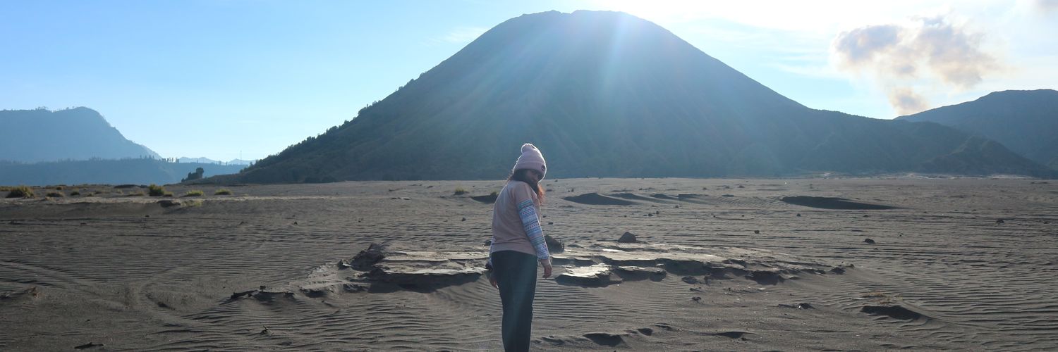 Theresia S Samallo banner