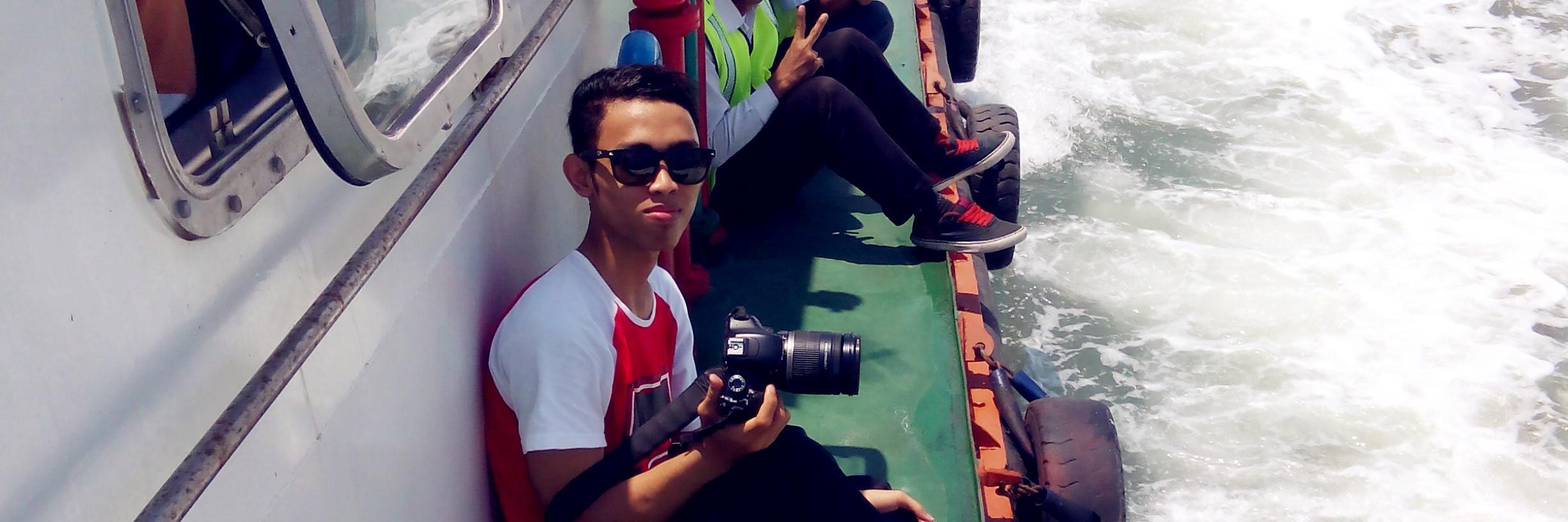 ihksanROY's profile banner image