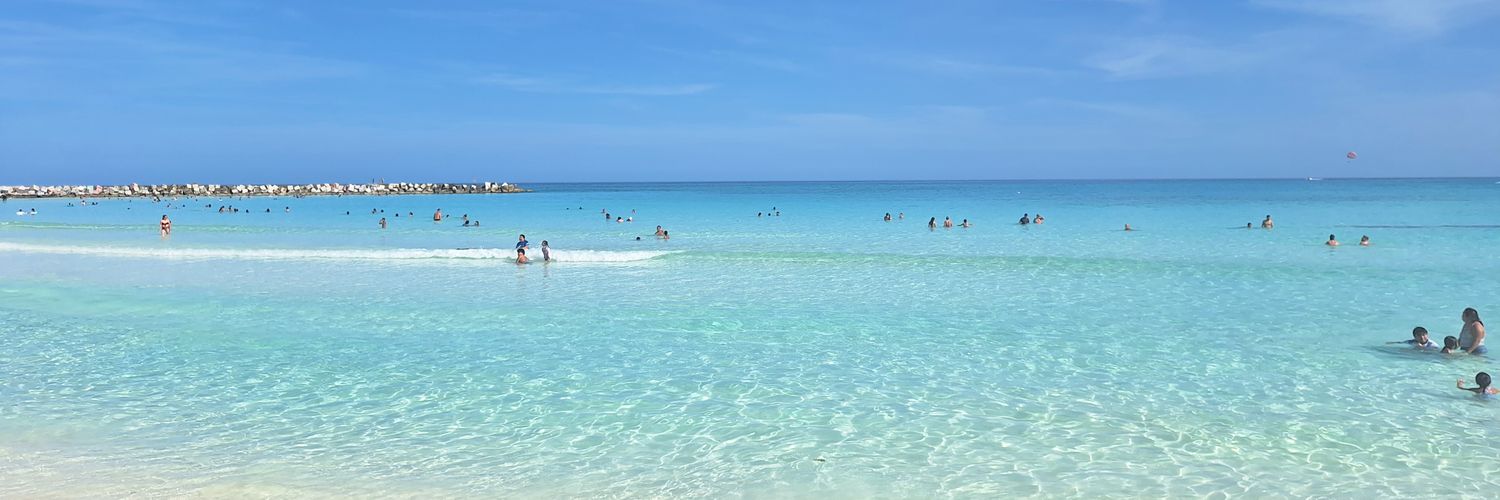 Cancuncouple2 banner