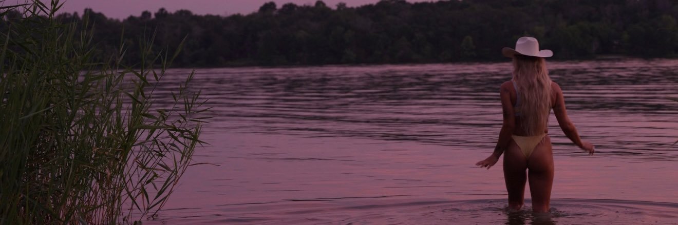 Tanner Adell banner
