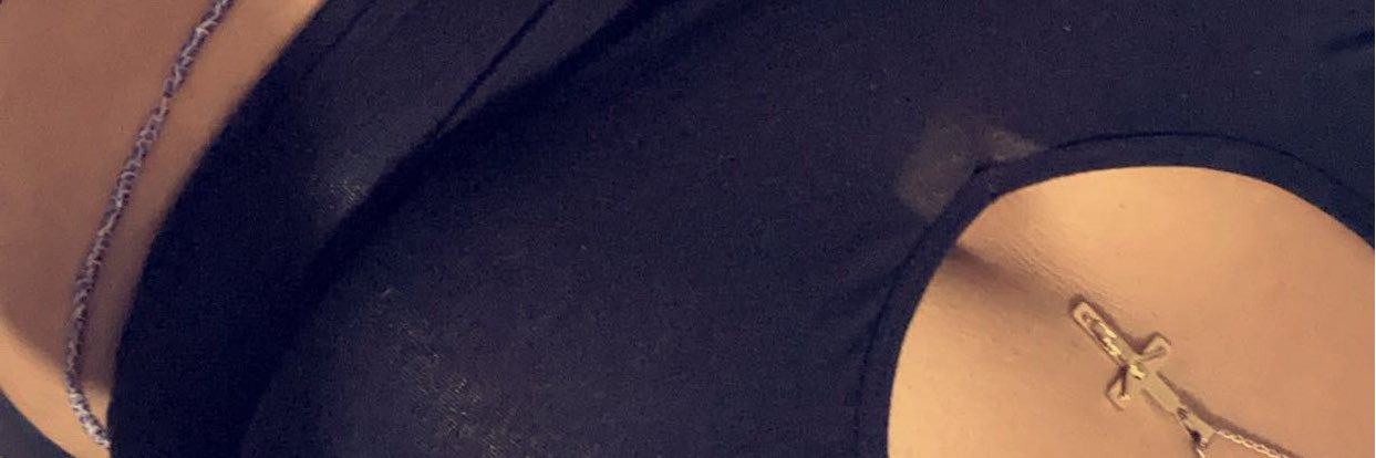 HazleRose2000's profile banner image