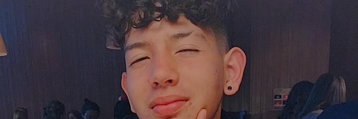 girlll23's profile banner image